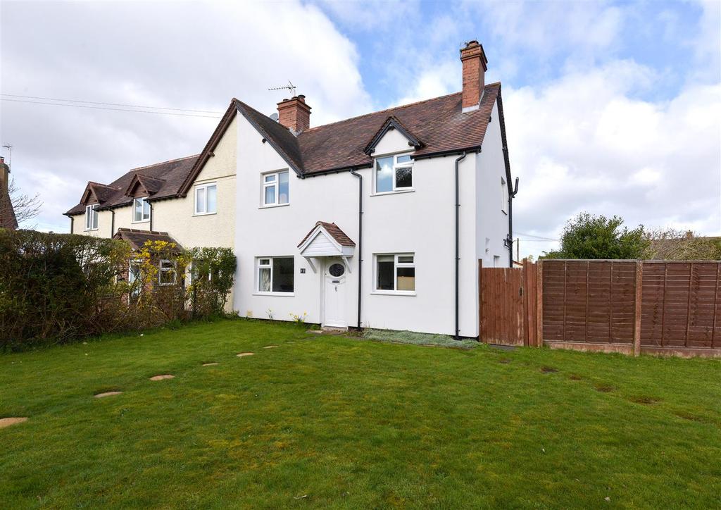 Belbroughton Road, Clent, Stourbridge 3 bed semidetached house £375,000