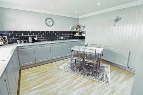 121 Fennells, Harlow, CM19 4RP