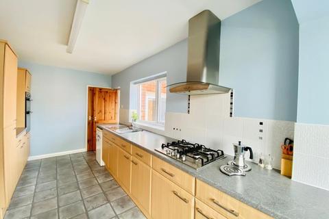 16 Draycott Avenue, Hornsea, HU18 1HH