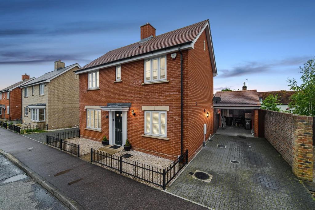 New Farm Road, Stanway 4 bed detached house £385,000