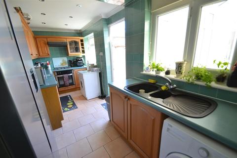 3 Warwick Road, Long Eaton, Nottingham, NG10 2EB