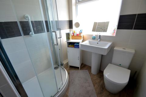 3 Warwick Road, Long Eaton, Nottingham, NG10 2EB