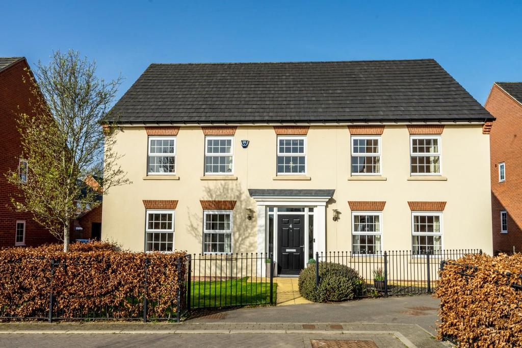 Fossview Close, Strensall 5 bed detached house £650,000