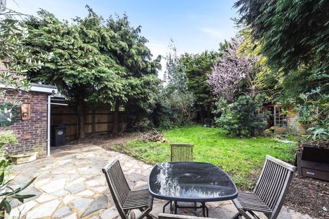 20 Brunswick Grove, Cobham, KT11 1HP