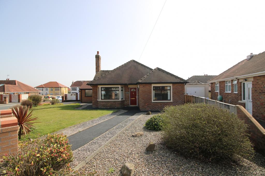 Woodridge Avenue, ThorntonCleveleys, FY5 2 bed bungalow £195,000