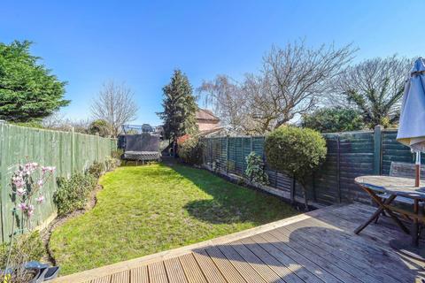 81 Dickerage Road, Kingston Upon Thames, KT1 3SR