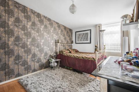 80 Rossiter Road, London, SW12 9RX