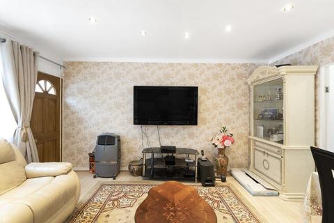 80 Rossiter Road, London, SW12 9RX