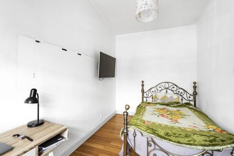 80 Rossiter Road, London, SW12 9RX