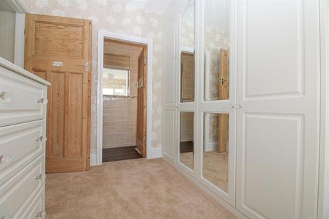 19 Carr Lane, Rawdon, Leeds, LS19 6PD