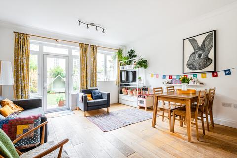 12 Jacaranda Grove, London, E8 3BA