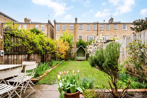 12 Jacaranda Grove, London, E8 3BA