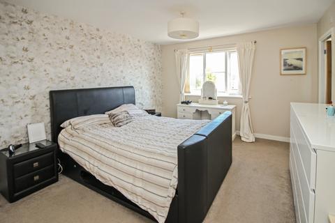 1 Carroll Close, Halling, Rochester, ME2 1PA