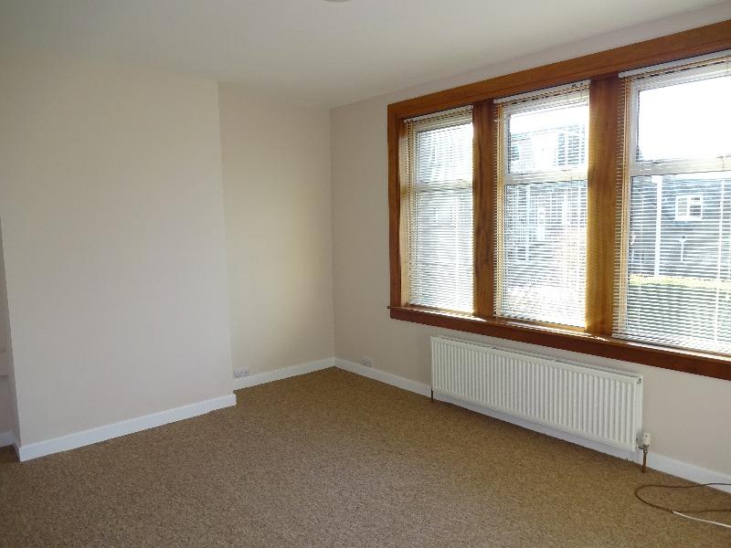 Lawside Road, Law, Dundee, DD3 2 bed flat