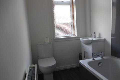 2 bedroom flat to rent, Lawside Road, Law, Dundee, DD3