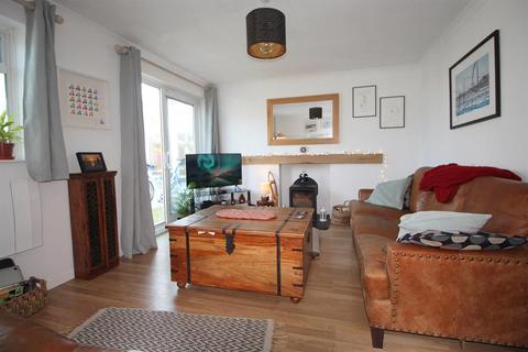 2 Cranmore, Netley Abbey, Southampton, SO31 5GG