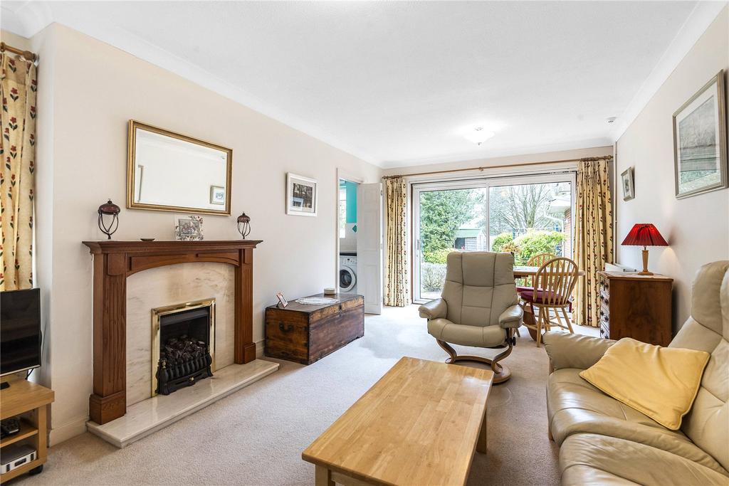 Priors Dean Road, Winchester, Hampshire, SO22 2 bed property £350,000