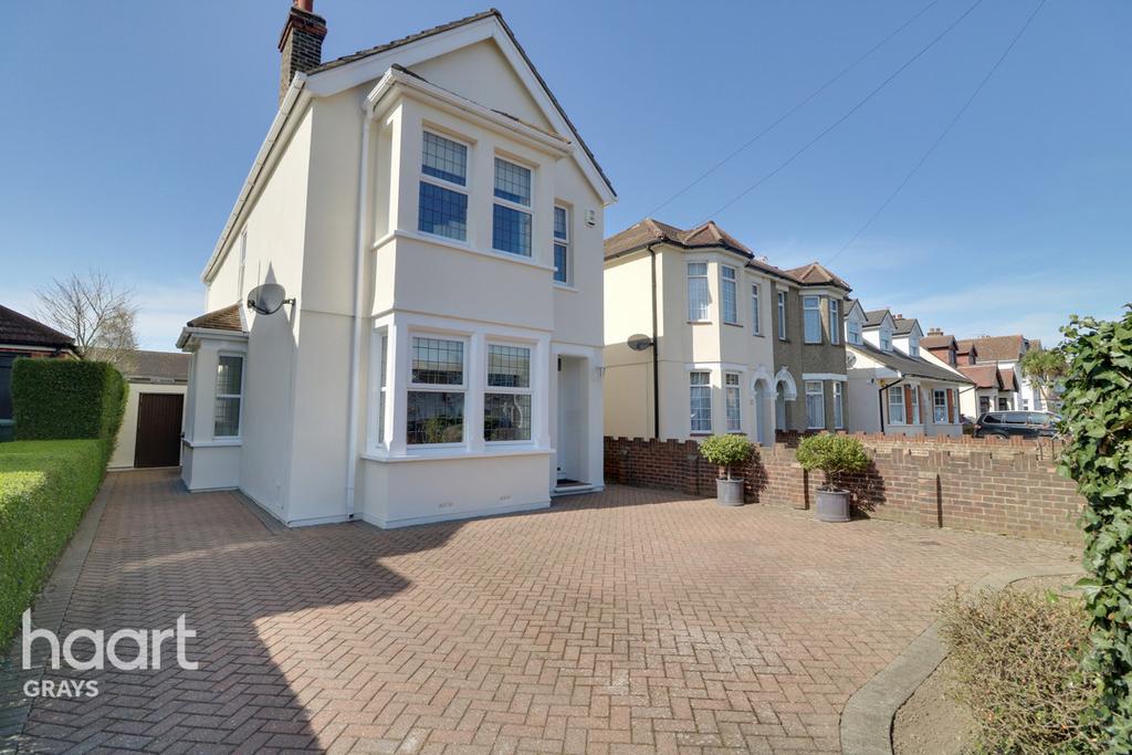 Victoria Avenue, North Grays 3 bed detached house £575,000