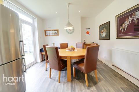 35a Belstead Avenue, Ipswich, IP2 8NR