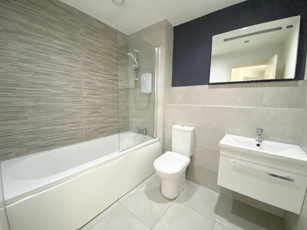 1st Floor Bathroom