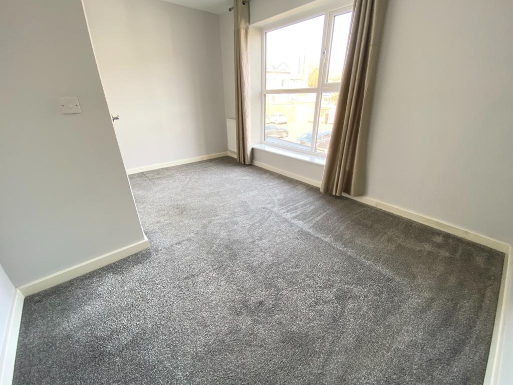 Bedroom 2 - 1st Floo