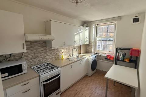 3 bedroom flat to rent, Cyrus House EC1V