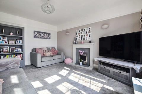 17 Churchfield Road, Upton St Leonards, Gloucester, GL4 8AT