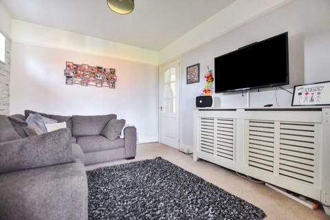 17 Churchfield Road, Upton St Leonards, Gloucester, GL4 8AT