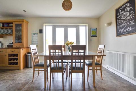 17 Churchfield Road, Upton St Leonards, Gloucester, GL4 8AT