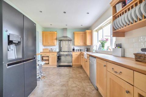 17 Churchfield Road, Upton St Leonards, Gloucester, GL4 8AT