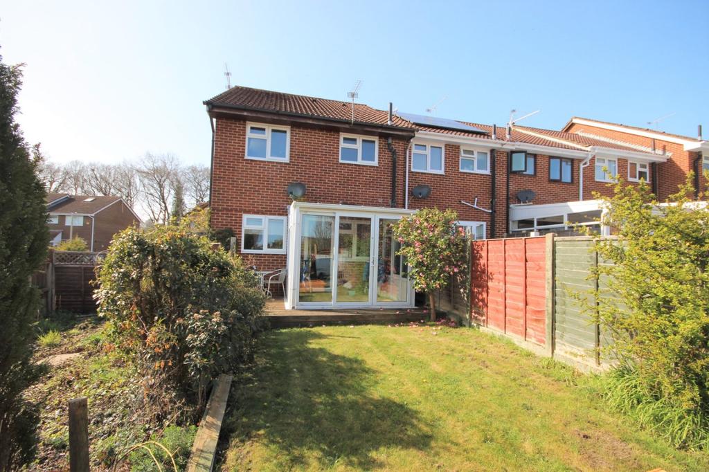 Goldfinch Road Poole Bh17 1 Bed End Of Terrace House £209 950