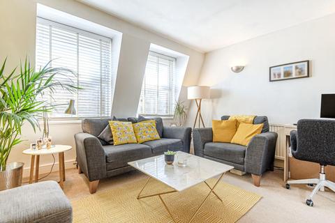 25b Dalling Road, London, W6 0JD
