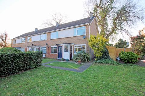 21 Beech Grove, Addlestone, KT15 1QQ