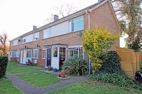 21 Beech Grove, Addlestone, KT15 1QQ