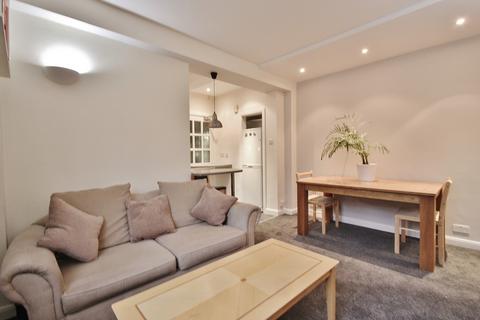 1 bedroom flat to rent, Latymer Court, Hammersmith Road, Hammersmith, W6