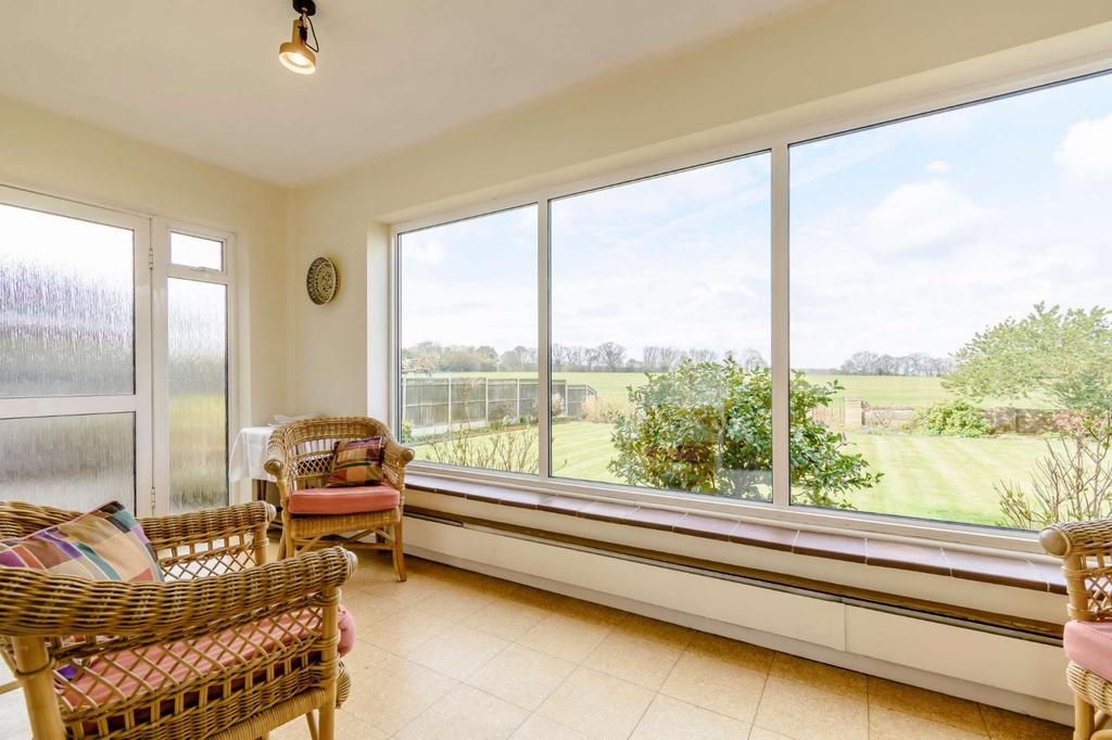 Pitfield Drive, Meopham, Gravesend 4 bed detached house £875,000