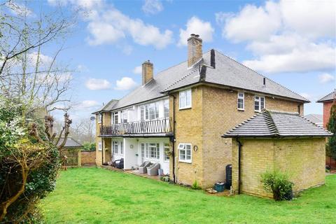 12 Felbridge Close, Sutton, SM2 5QH