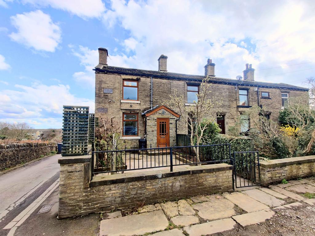 9 Bentley Street, Wyke BD12 9NP 1 bed end of terrace house £87,500