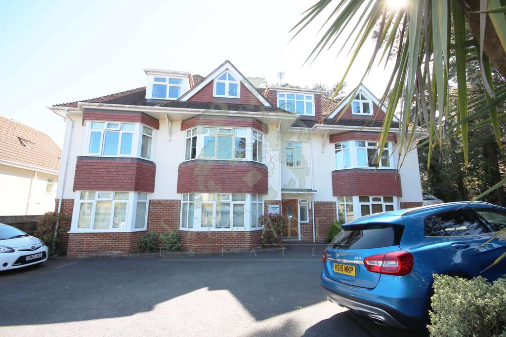 Howard Road Bournemouth 2 bed flat £260,000