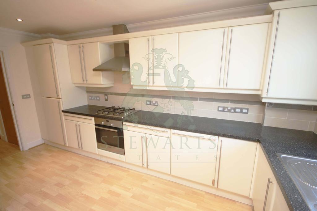 Howard Road Bournemouth 2 bed flat £260,000