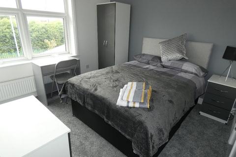 4 bedroom house share to rent - Cotesheath Street, Hanley, Stoke-on-Trent,ST1 3JB