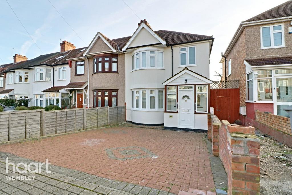 Dunster Drive, LONDON 3 bed end of terrace house £650,000