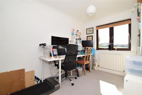 42 Semple Gardens, Chatham, ME4 6QD