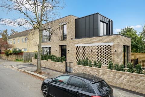 61 Ranelagh Road, London, W5 5RP