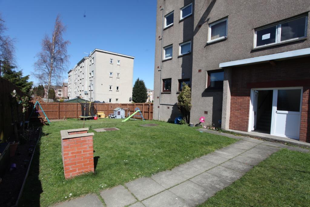 Forrester Park Drive, Broomhall, Edinburgh, EH12 2 bed flat £725 pcm