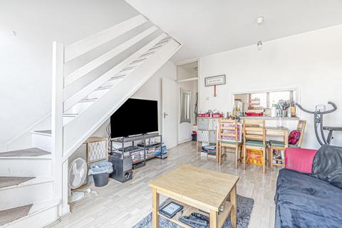 79 Bickersteth Road, London, SW17 9SH