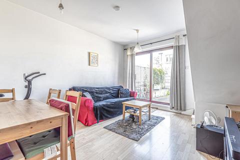 79 Bickersteth Road, London, SW17 9SH