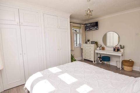 45 Windsor Road, Durrington, Salisbury, SP4 8HG