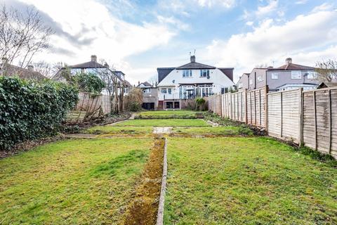 107 Ridgeway Drive, Bromley, BR1 5DB