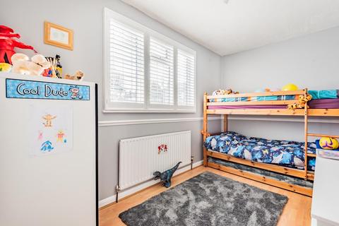 107 Ridgeway Drive, Bromley, BR1 5DB